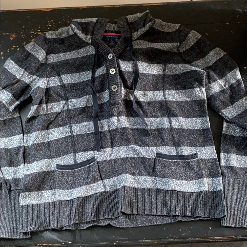 Tommy Hilfiger stripped sweater